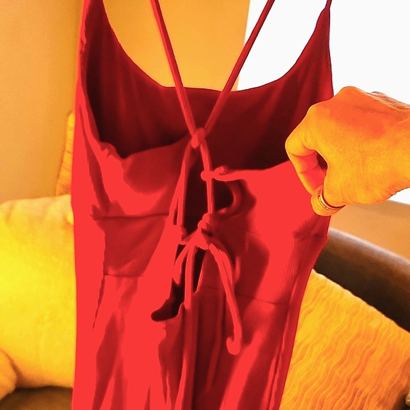 Cute Halara dress - Picture 4 of 4